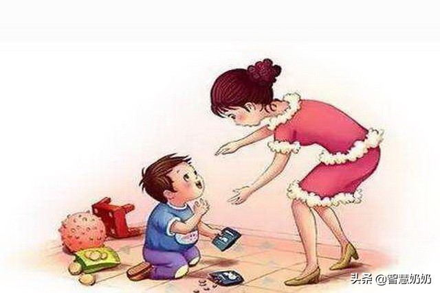 婆婆老是喂孩子吃东西怎么办,婆婆老是给宝宝吃零食怎么办