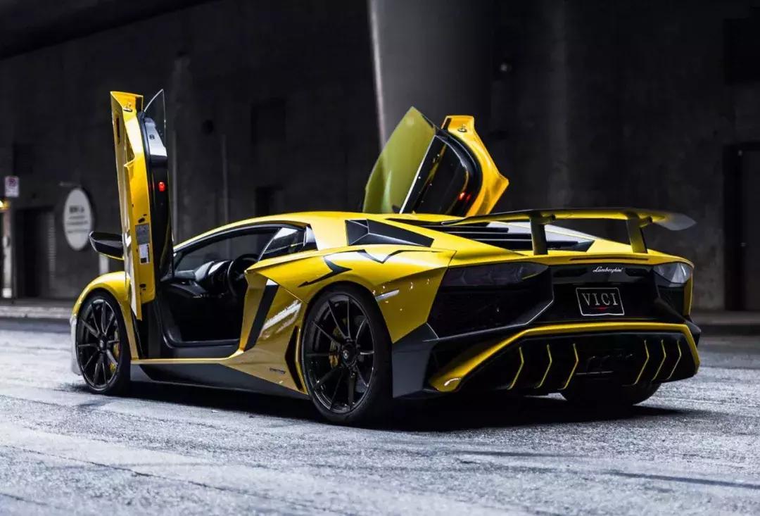 男人宁愿买最便宜的车，也要戴最贵的表，是我飘了吗？