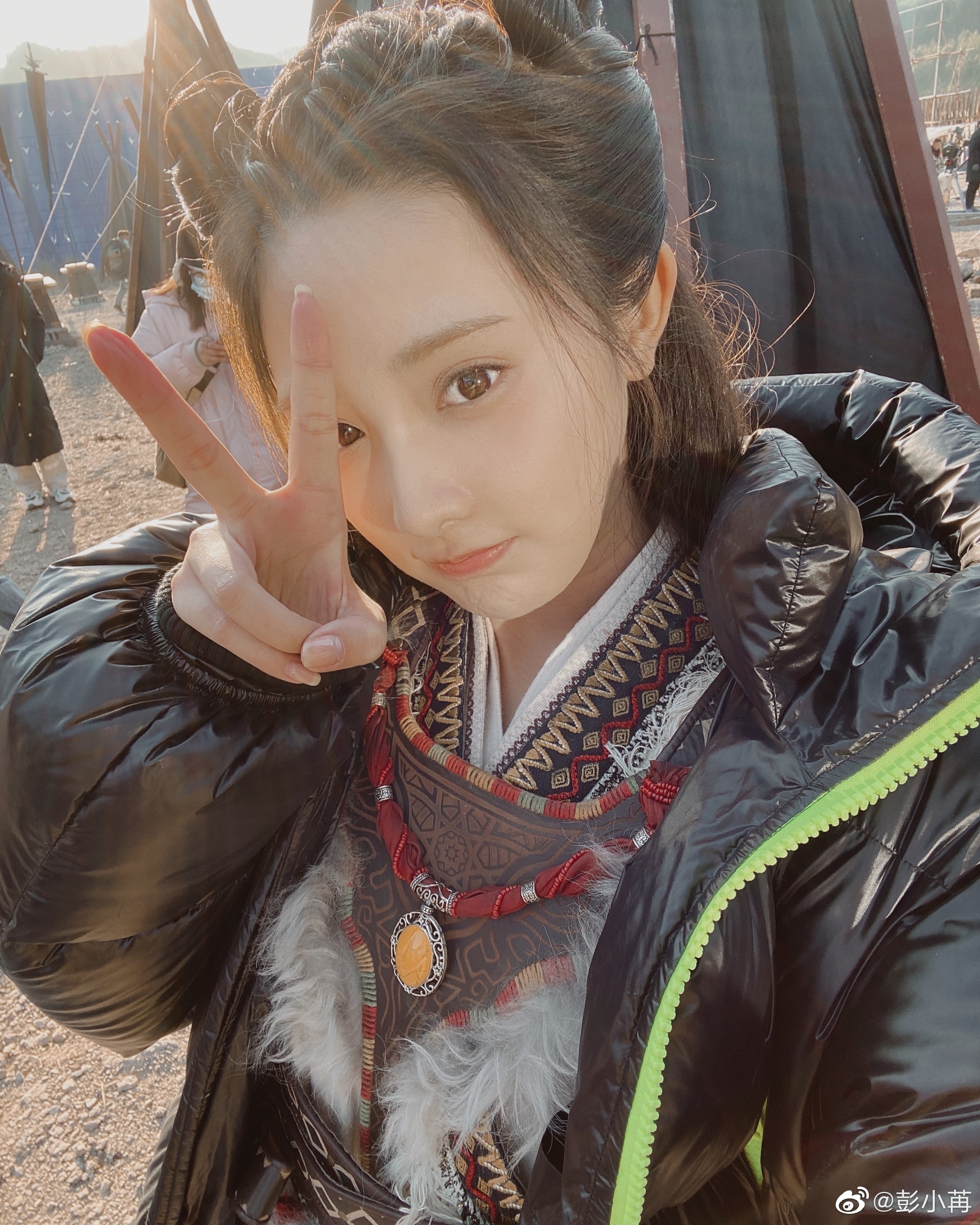 九州朱颜记冯绍峰和彭小苒,彭小苒九州朱颜记路透造型