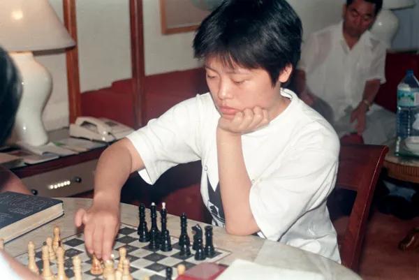 棋后谢军毕业于哪所学校,谢军国际象棋对局棋谱