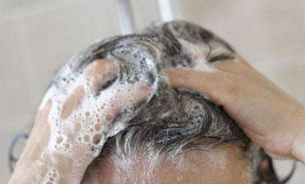 如何轻松快速的get到高蓬松头发,头发蓬松才是显脸小神器