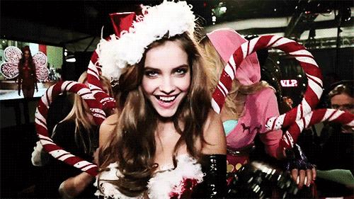 模特控诉维密潜规则,百名模特控诉维密照片