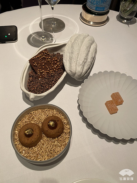 伦敦朗廷酒店套房,伦敦朗廷酒店简介