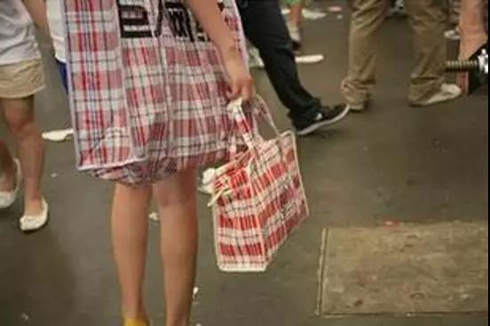 外国人的时尚之路 (外国人那些匪夷所思的时尚)