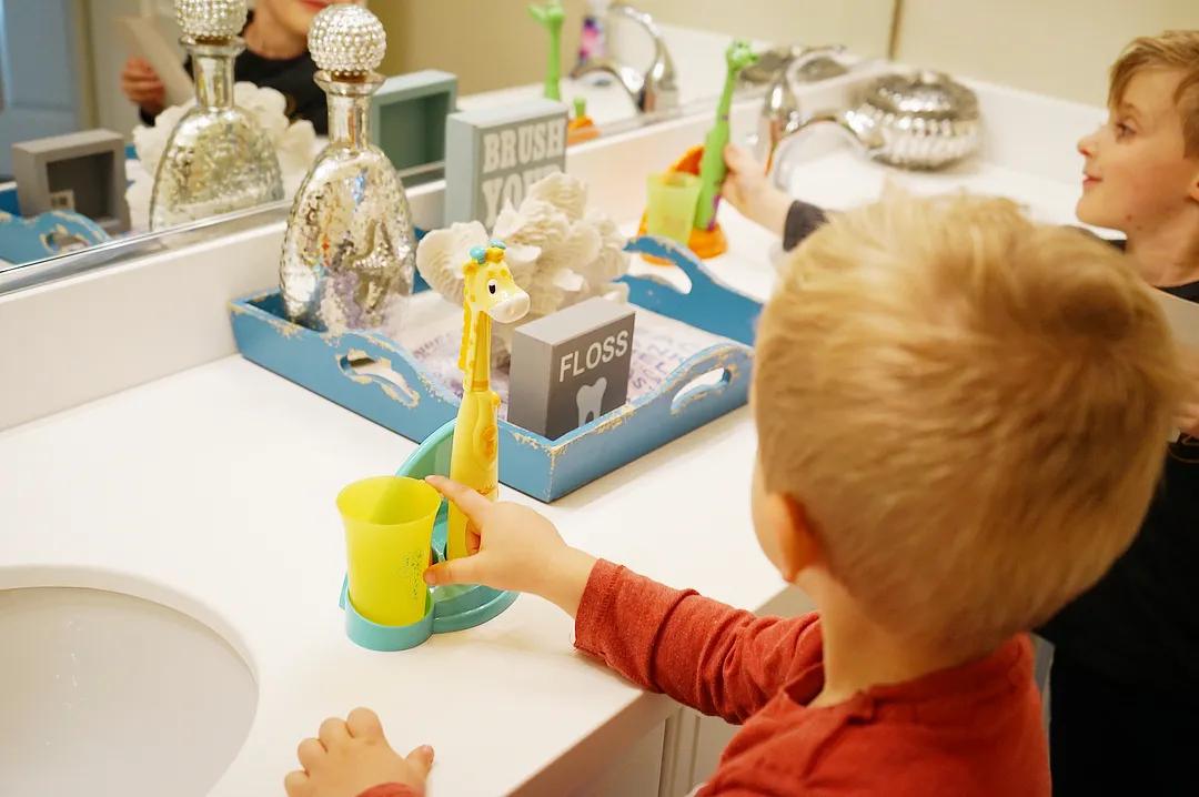 便宜好用的儿童防水电动牙刷,儿童最好看最可爱电动牙刷