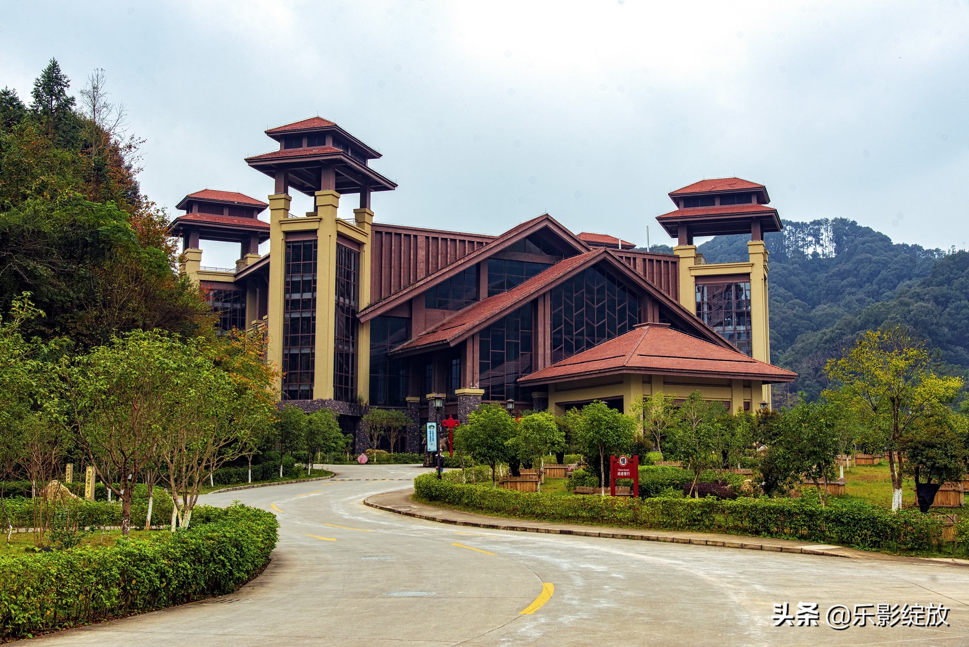 经律论文化旅游小镇骑行,经律论文化旅游小镇美国