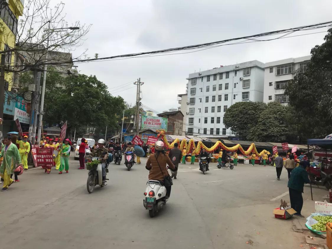 宁明县城美食推荐,宁明街拍