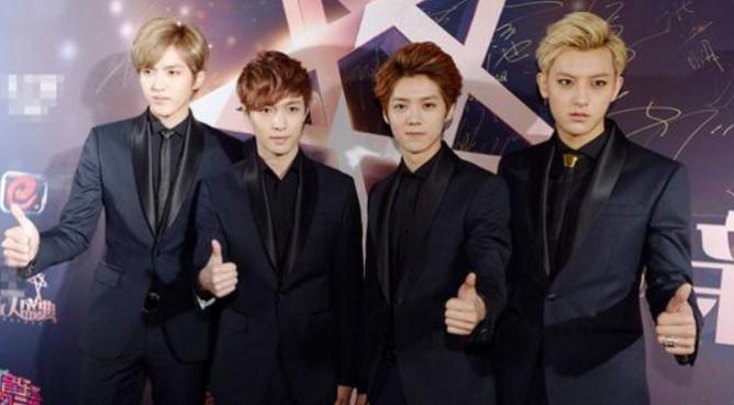 妈妈报警、六六道歉、资本弃子，到底谁令吴亦凡一步步跌落神坛？