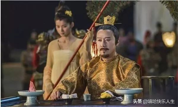 唐玄宗亲自为儿子穿黄袍加尊号，为何还被赶入太极宫孤独愤恨辞世