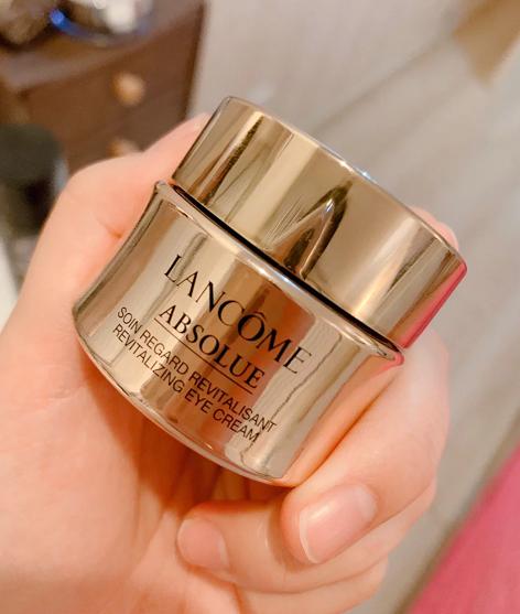 37岁眼霜用雅诗兰黛哪款好,好的眼霜推荐黛莱皙