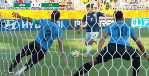 世青赛冠军0-3爆冷出局,世青赛0-4落后追平