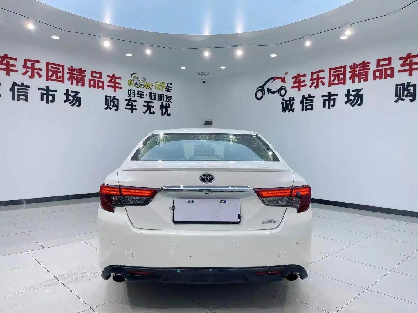 新到16年11月丰田锐志2.5v尚锐版,2015年丰田锐志2.5大v尚锐版高配