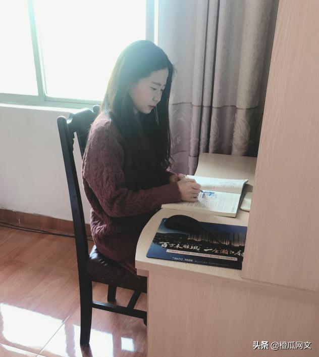 橙瓜专访塔读十里酒香:代表作现象级爆火,微博抖音刷到停不下来