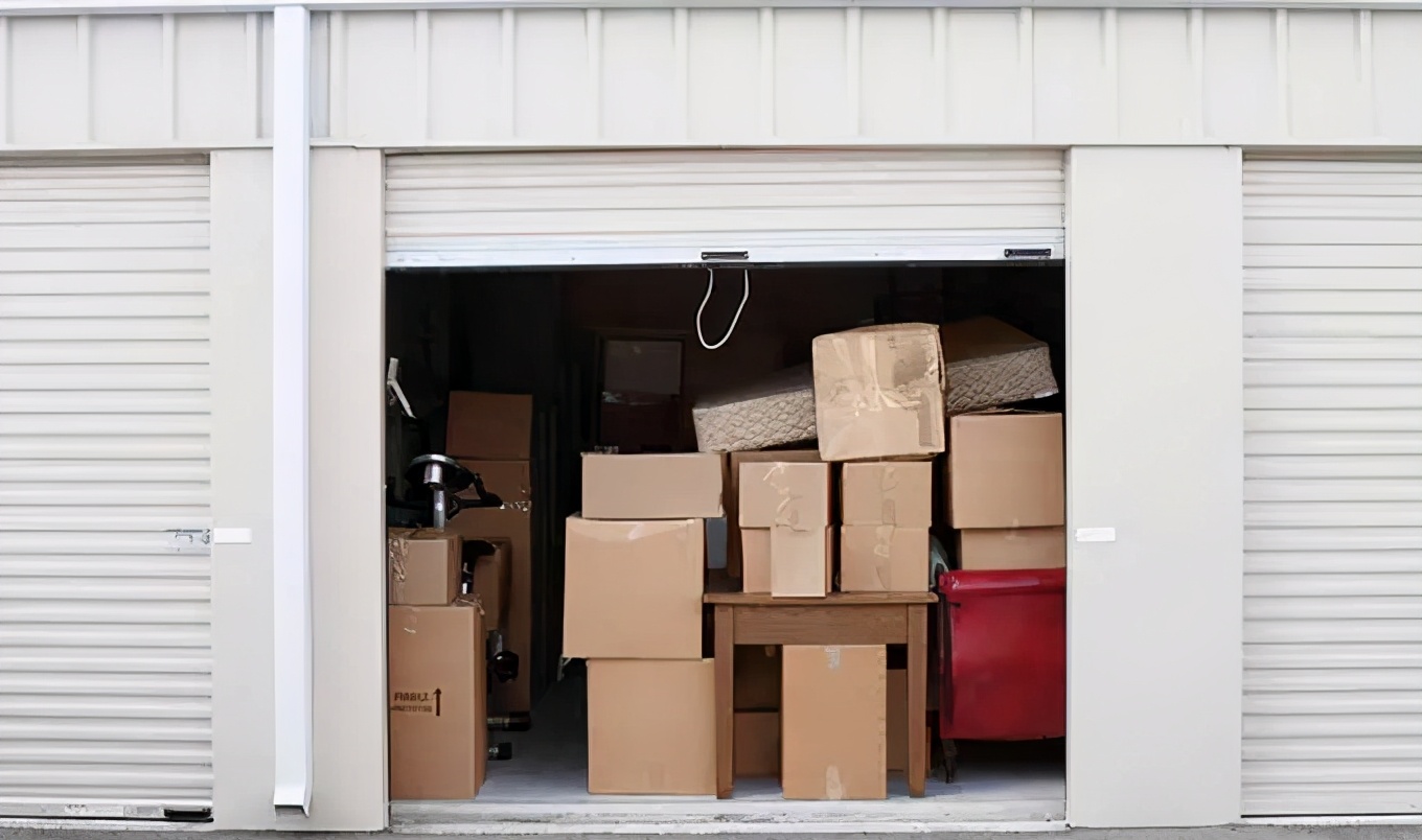 美国16岁少年攒零花钱购买过期仓库,但最后都选择全部物归原主