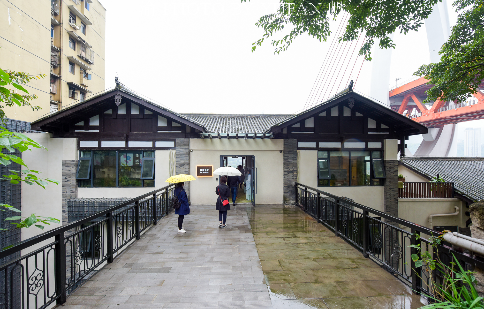 今日重庆朝天门洪崖洞图片,重庆朝天门和洪崖洞哪个好