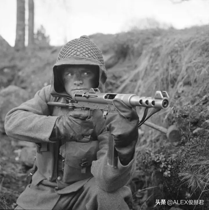 二战九毫米冲锋枪,海豹突击队曼迪使用的冲锋枪