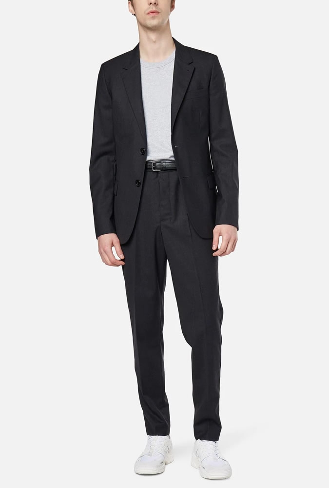 如何穿着西装带，调整罪恶或未充分利用的男装黑客？