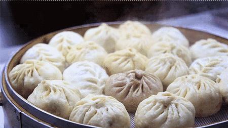 天津特色美食天津煎饼果子 (天津风味小吃三绝)