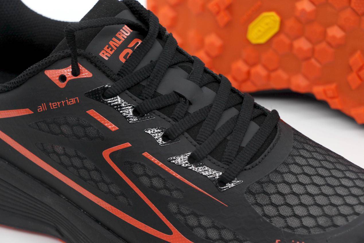 vibram防滑跑鞋徒步,vibram大底耐磨测试