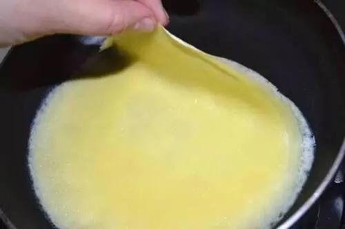 草莓千层班戟制作,草莓班戟的食谱