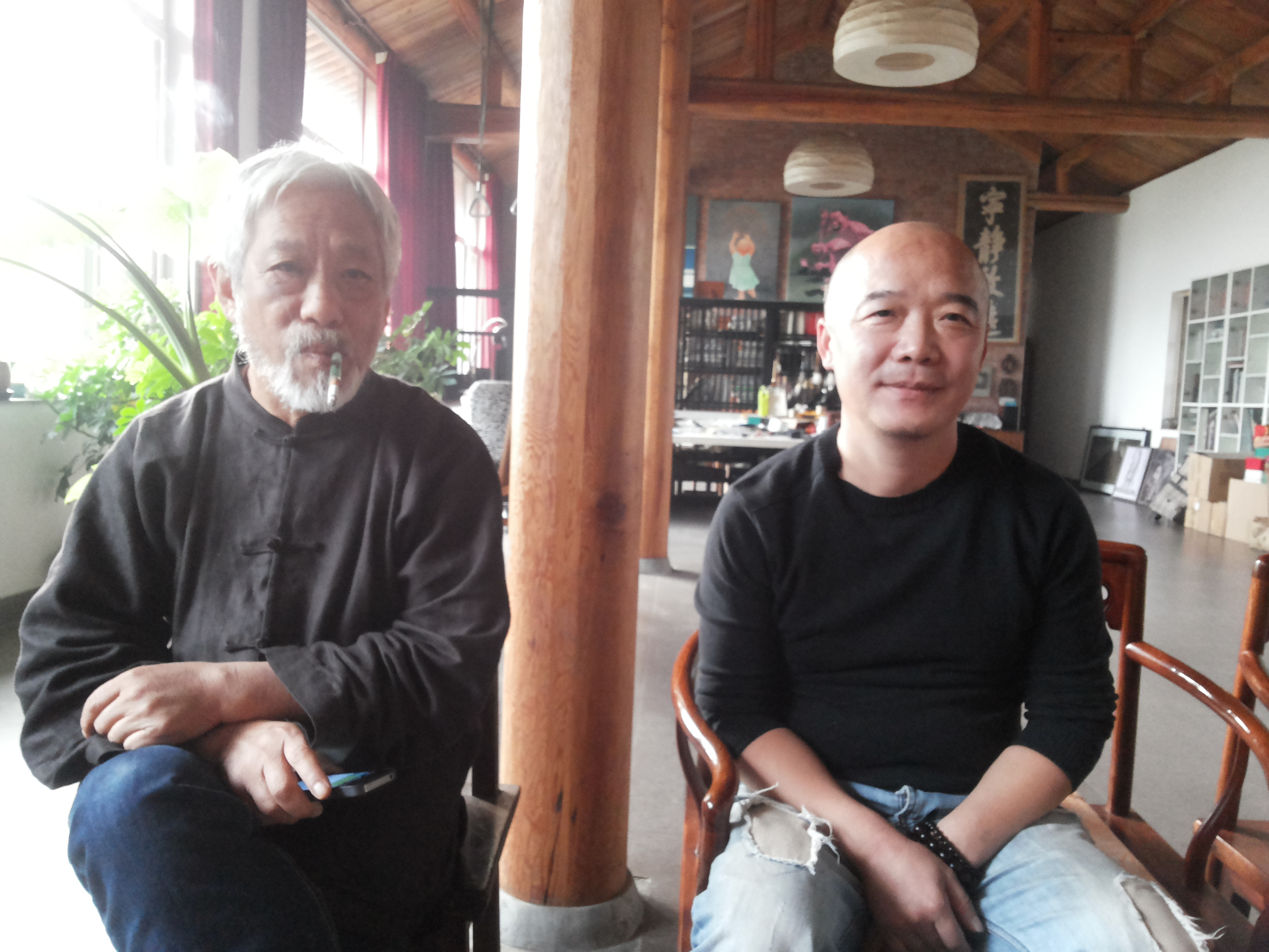 著名艺术家方力钧评马越的《瓦斯狗》