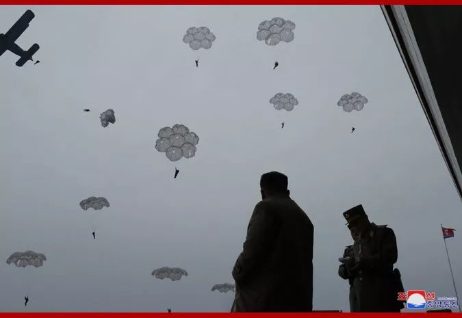 高颜值的朝鲜女兵,70年代朝鲜女兵