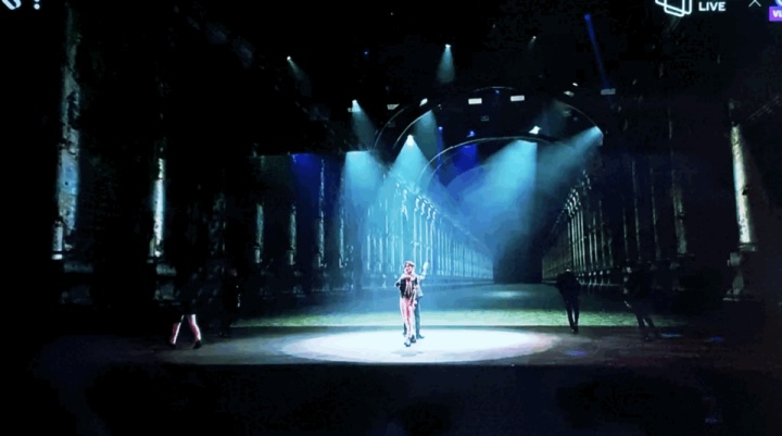 亮天观点|现身说法，线上演唱会，到底体验感怎么样？