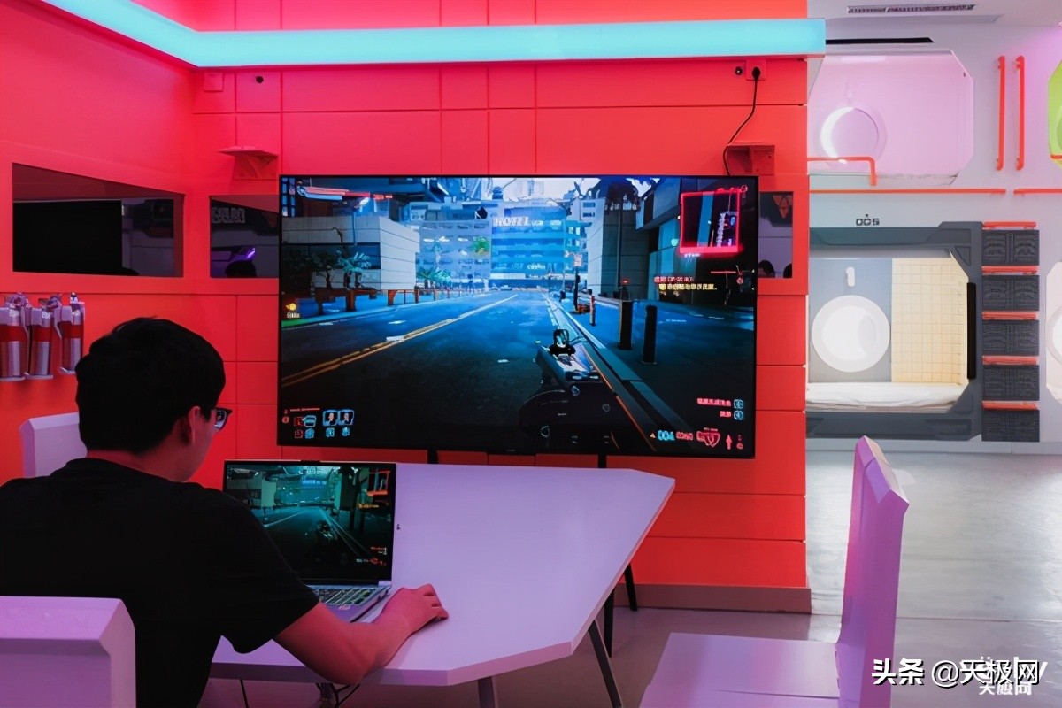 走进火星基地探索酷开电视Max86”的全能潮玩力