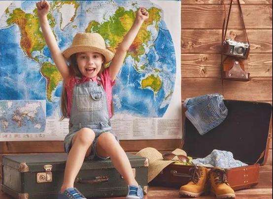带小孩出门旅游怎么带行李,经常带娃旅游怎么选交通工具