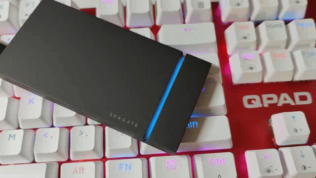 希捷新酷玩混合硬盘2t怎么样,雷电4兼容usb3.2gen2x2吗