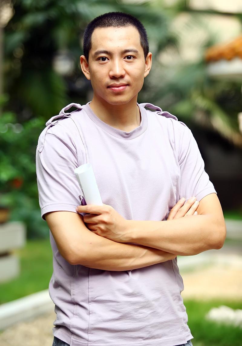 女星阿斯茹悲壮的爱情宣言：要是你瘫痪了，我就做你的双腿