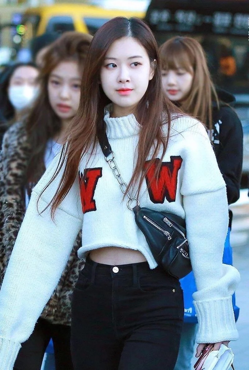 blackpink同款小包包,blackpink都爱背什么包包