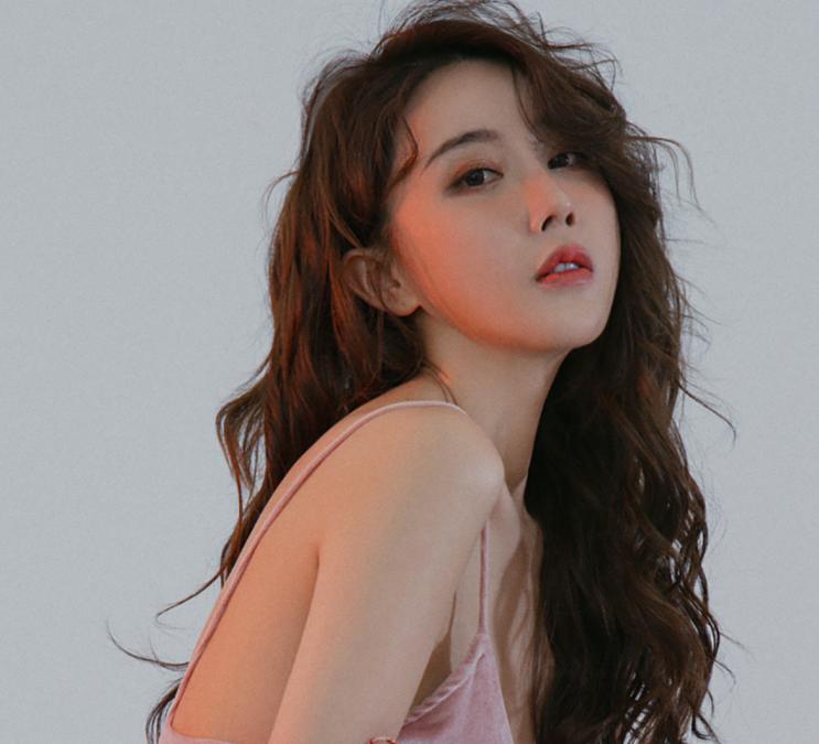 暧昧轻浮的女人特点,浪荡不羁的女人几大特征