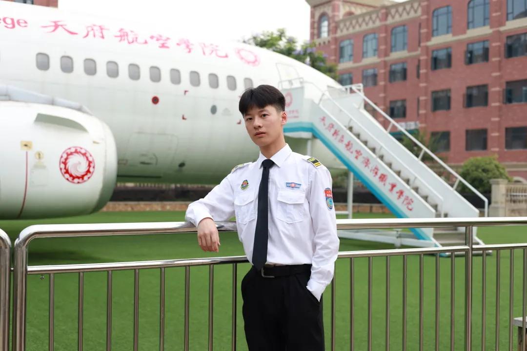 天航代言人方舒,天航代言人