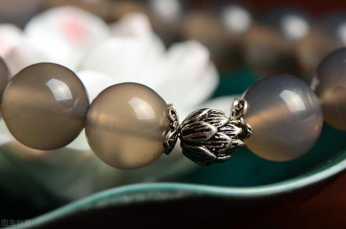 水晶鉴别最简单方法,战汉水晶鉴别方法