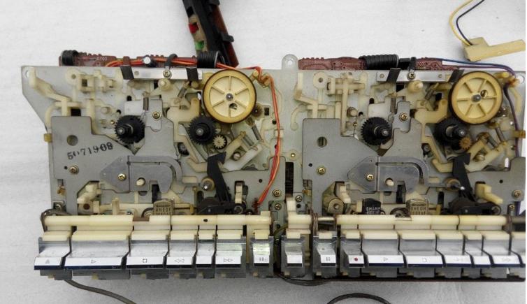 夏普收录机777的尺寸是多少,夏普777收录机电机拆卸视频