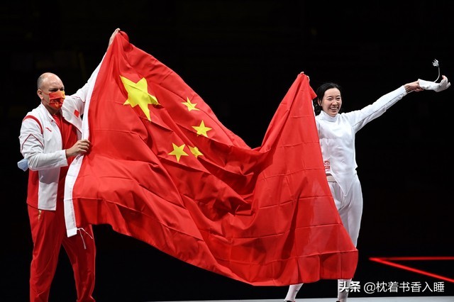 孙一文夺得女子个人重剑金牌,孙一文决一剑勇夺女子重剑冠军