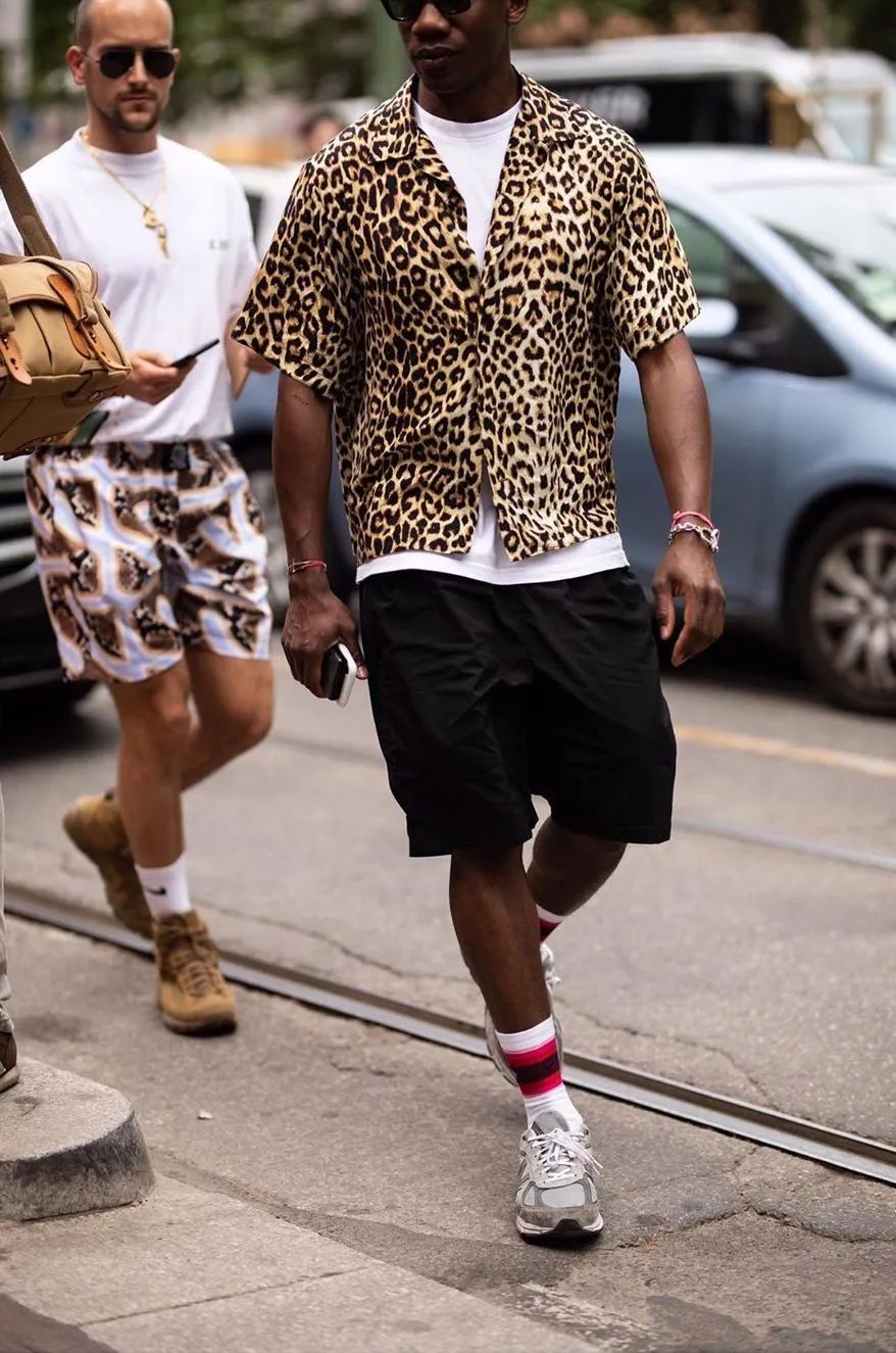 腿粗男生夏天短裤怎么选,腿粗腿短男生怎么选短裤