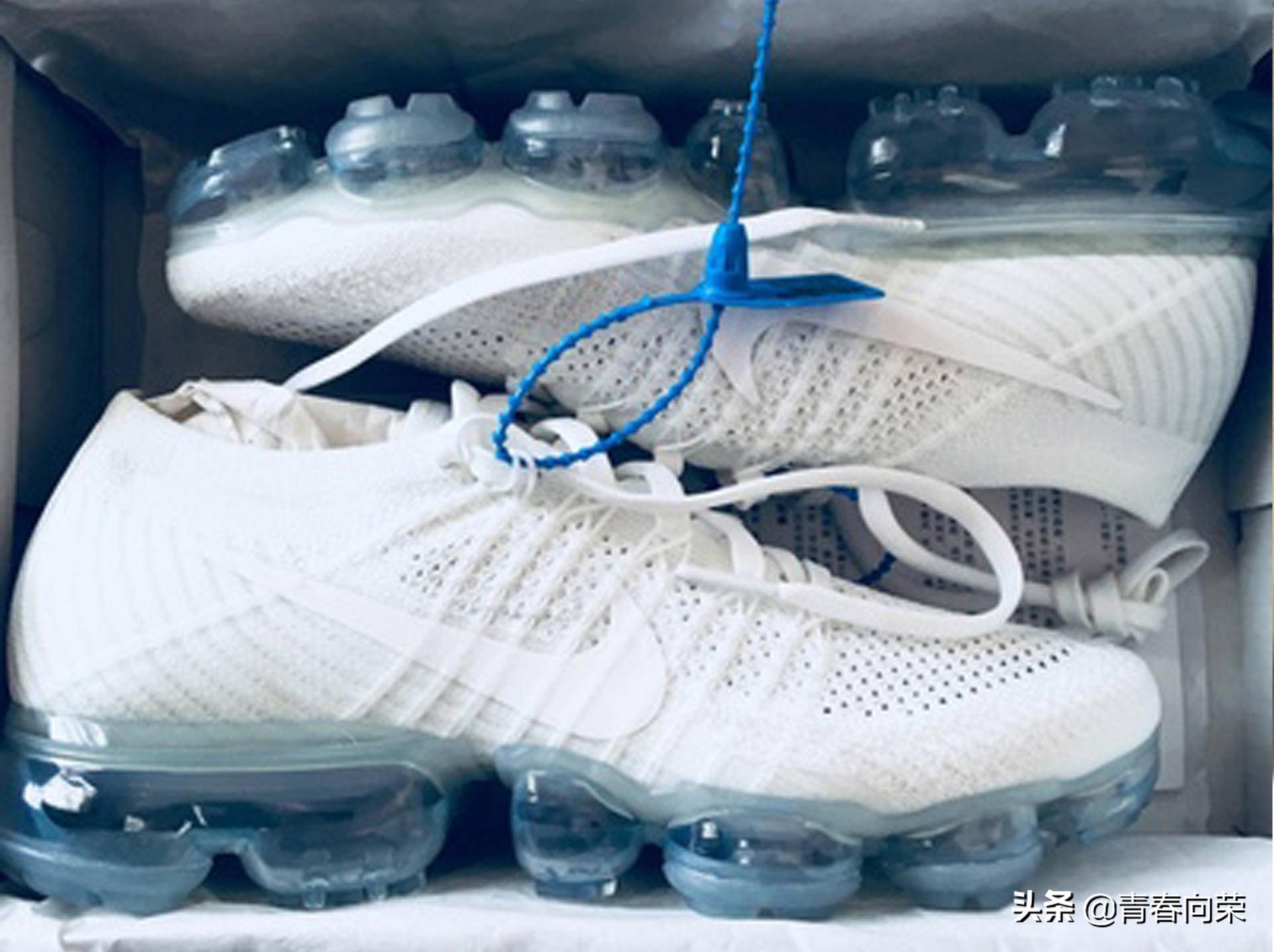 顶级缓震型跑步鞋推荐,耐克airmax2090气垫缓震跑步鞋