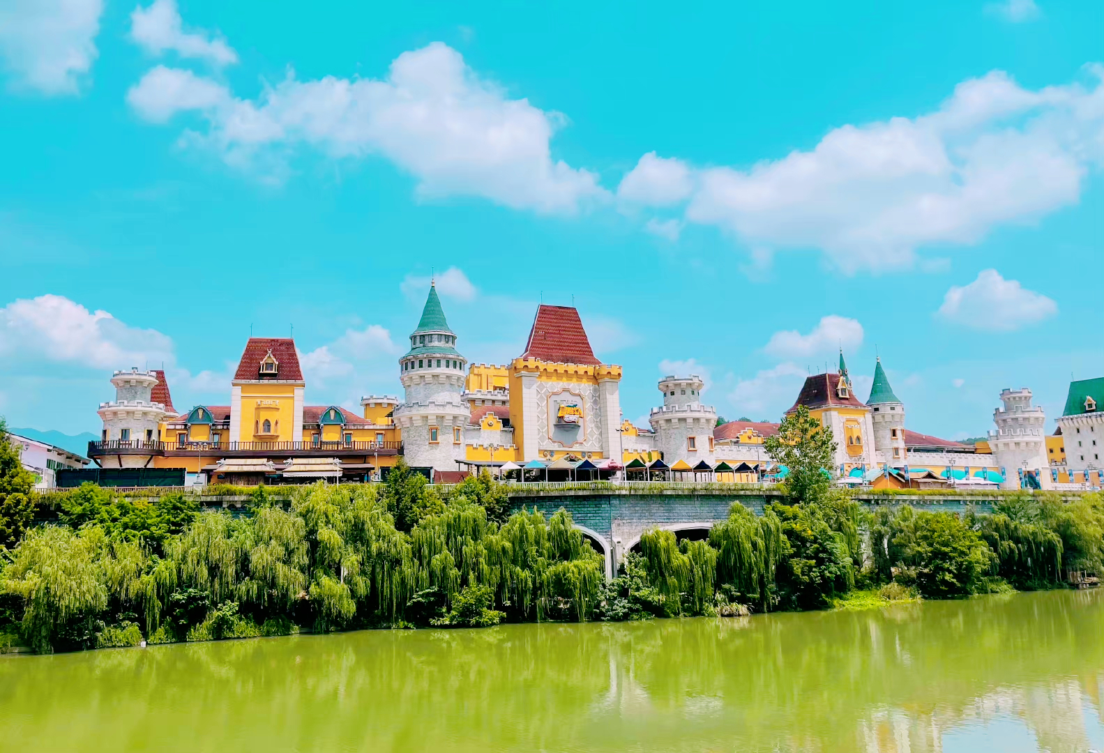 浙江丽水，人均GDP排全省最末，有的小区房价却超过5万