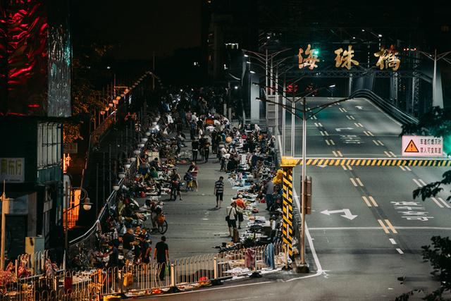 广州鬼市凌晨3点到5点,广州天河晚上凌晨鬼市摆摊