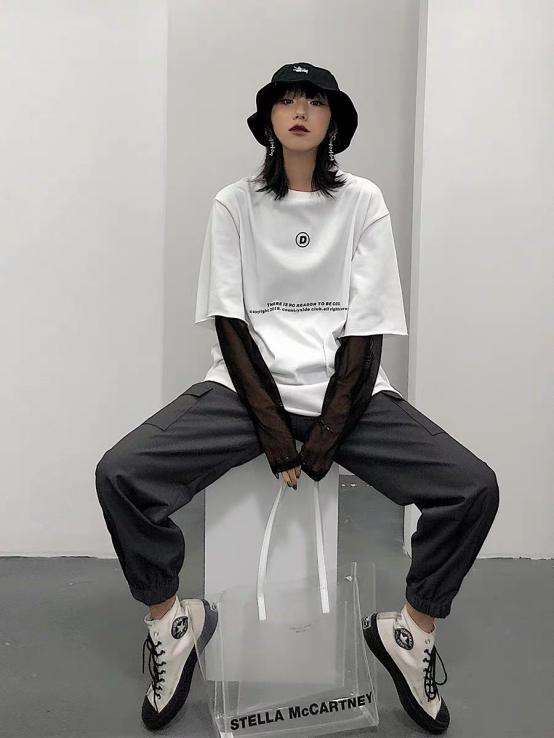 潮流港风穿搭,复古港风休闲显瘦穿搭