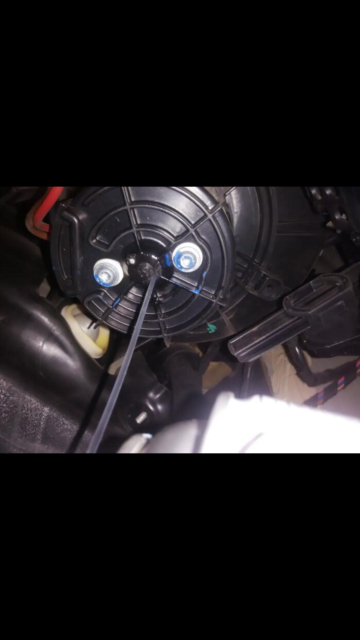 老款奔驰c级车鼓风机,2011款奔驰c级鼓风机