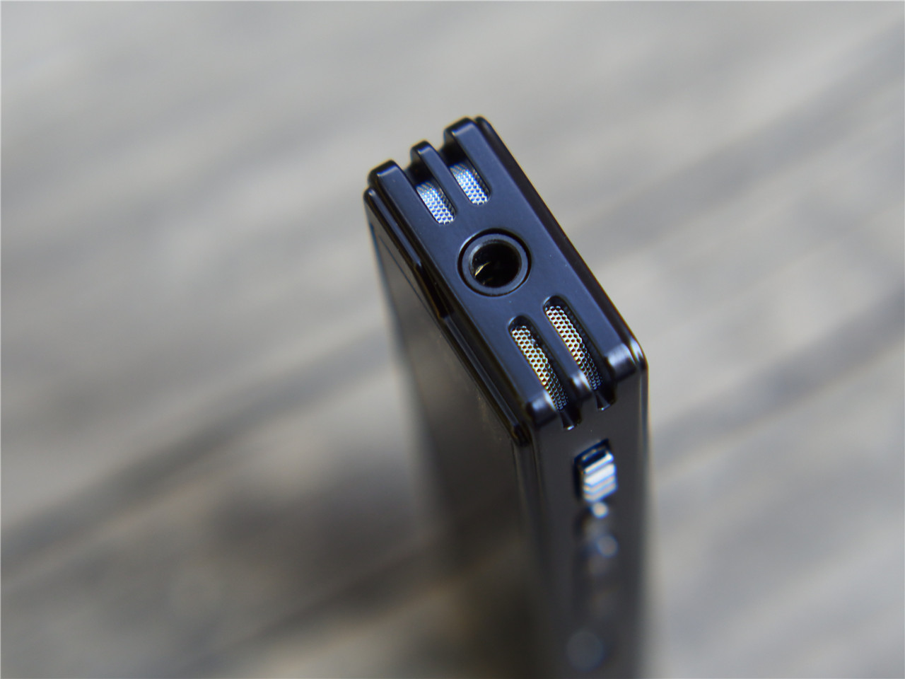 爱国者6811数码录音笔如何听mp3,爱国者r6811录音笔简评不足200元