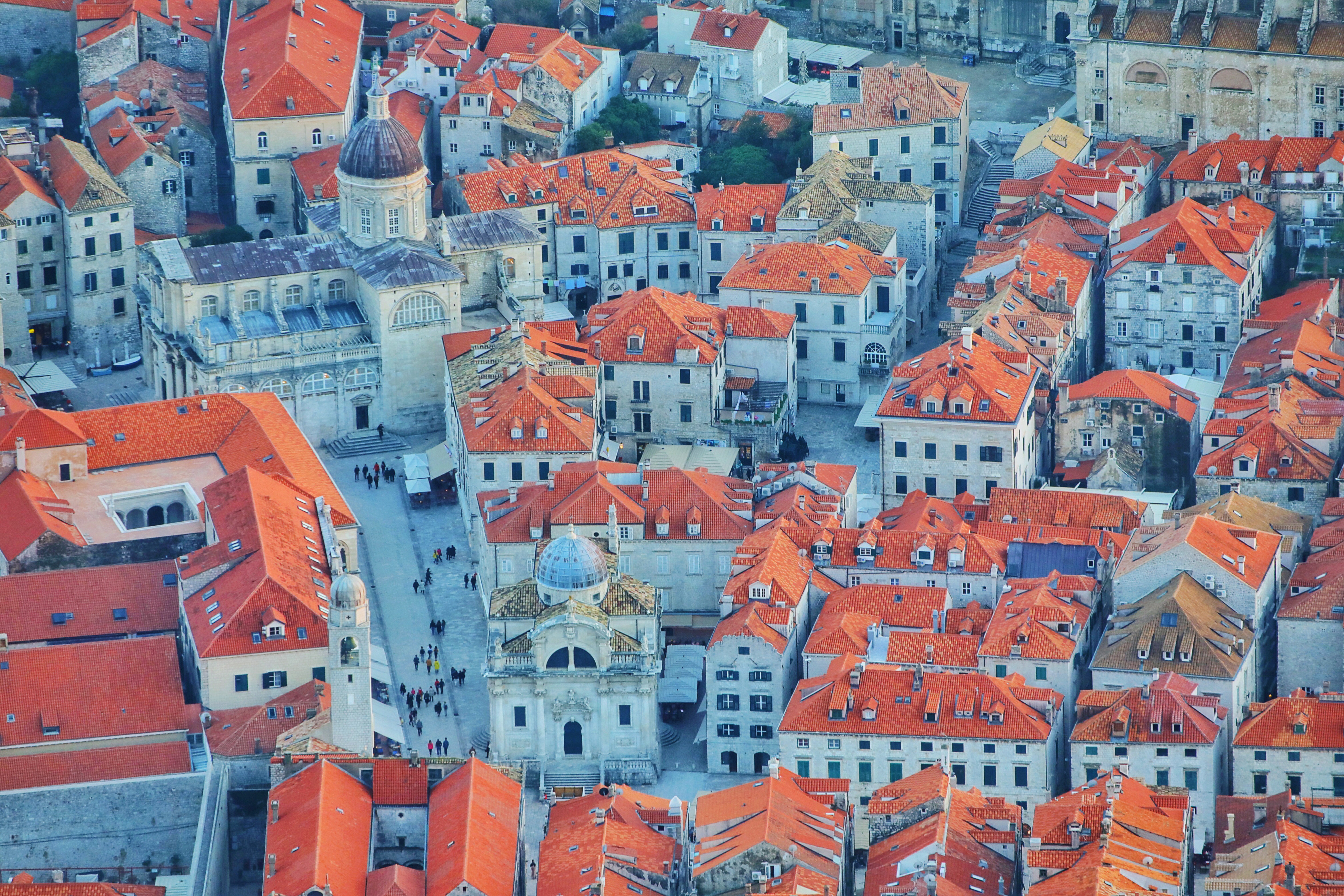 权力的游戏，捧起了世界最牛的网红城市：君临！！