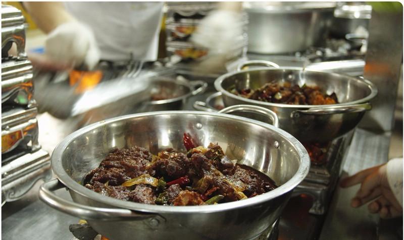 吃在“远航大酒楼”,绵阳学生的最高伙食标准