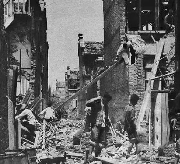 泪崩!1年1张,百年上海,老底子上海人都看哭了!