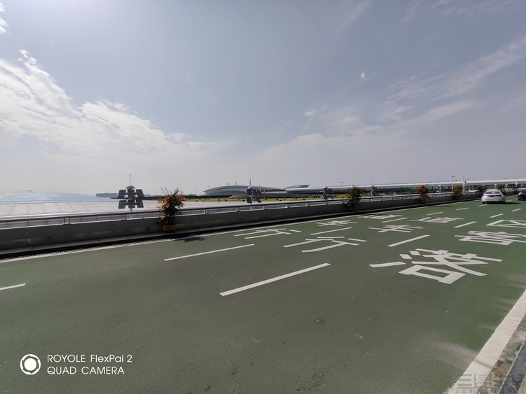 柔宇royoleflexpai2评测视频,柔宇flexpai25g折叠屏