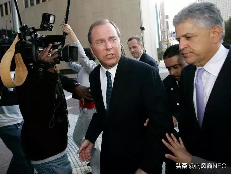 康美药业300亿财务造假后续,造假200亿违法吗