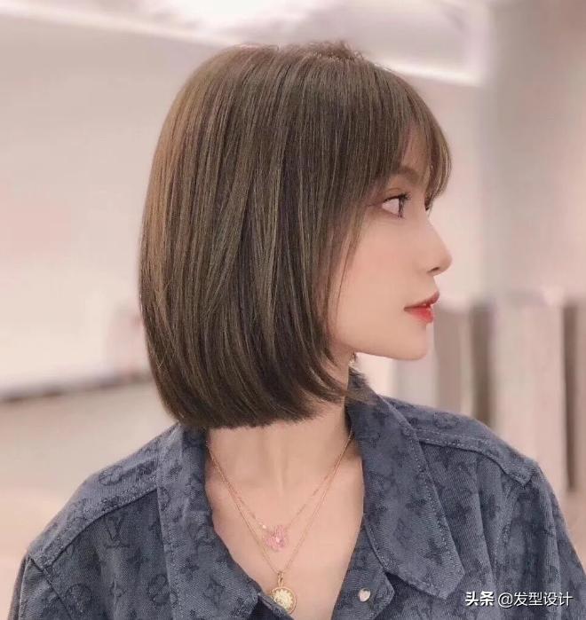 发型女2020流行发型中长发,中长发披发发型理发店